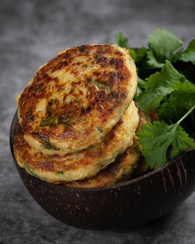 Frittelle di Zucchine con Yogurt Greco