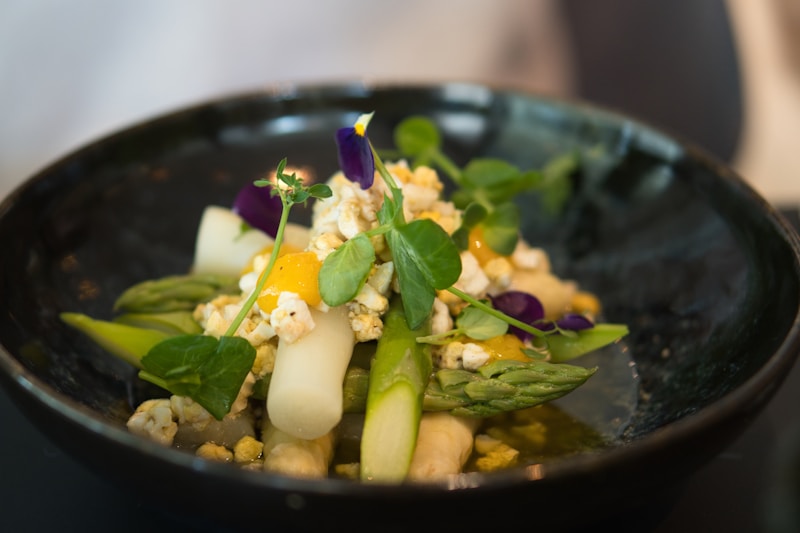 Insalata di Asparagi e Uova Sode