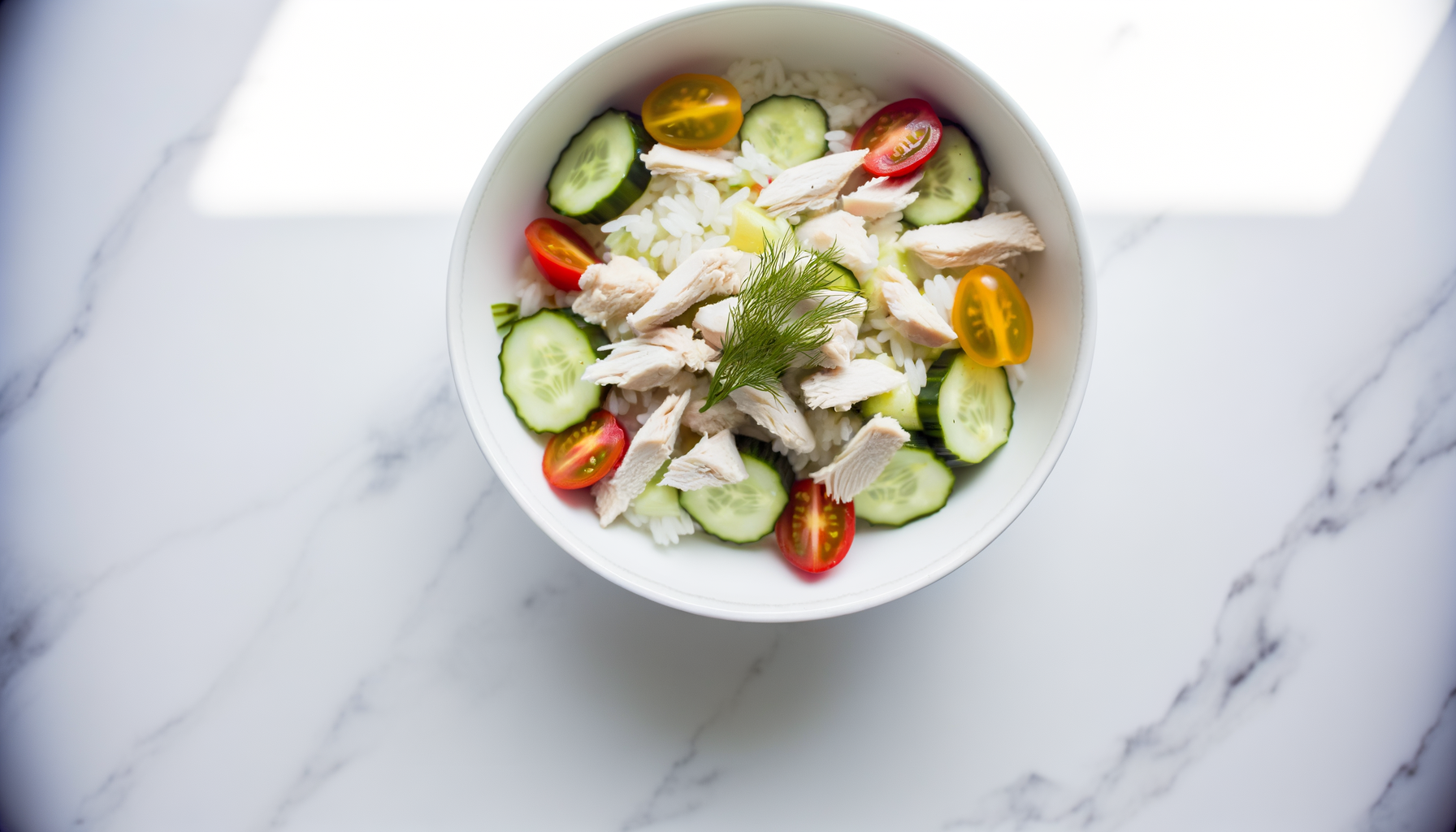 Insalata di Riso con Pollo e Cetrioli