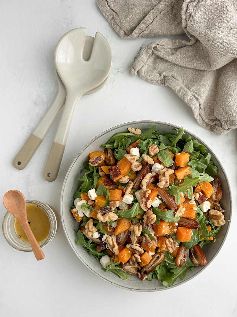 Insalata di Zucca Arrostita con Quinoa, Feta e Melograno