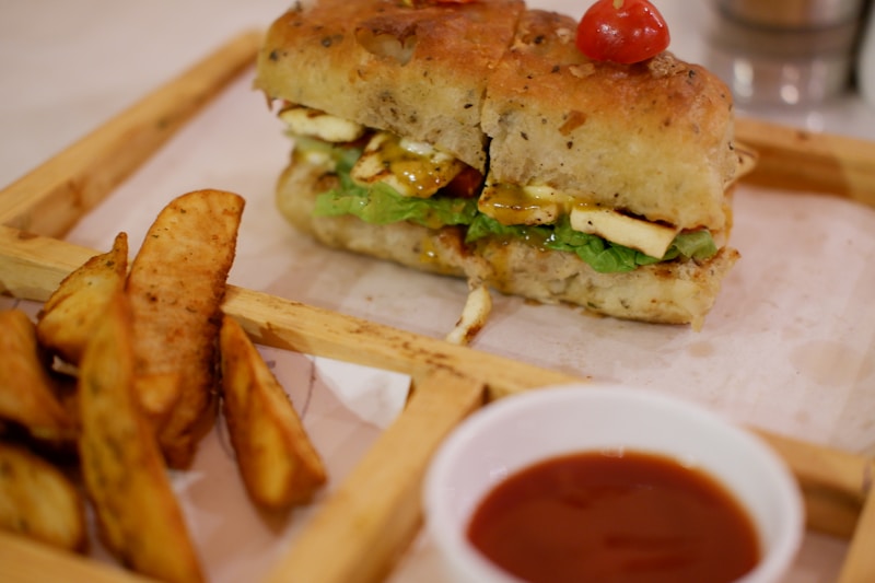 Panini Tostati al Pomodoro e Paneer
