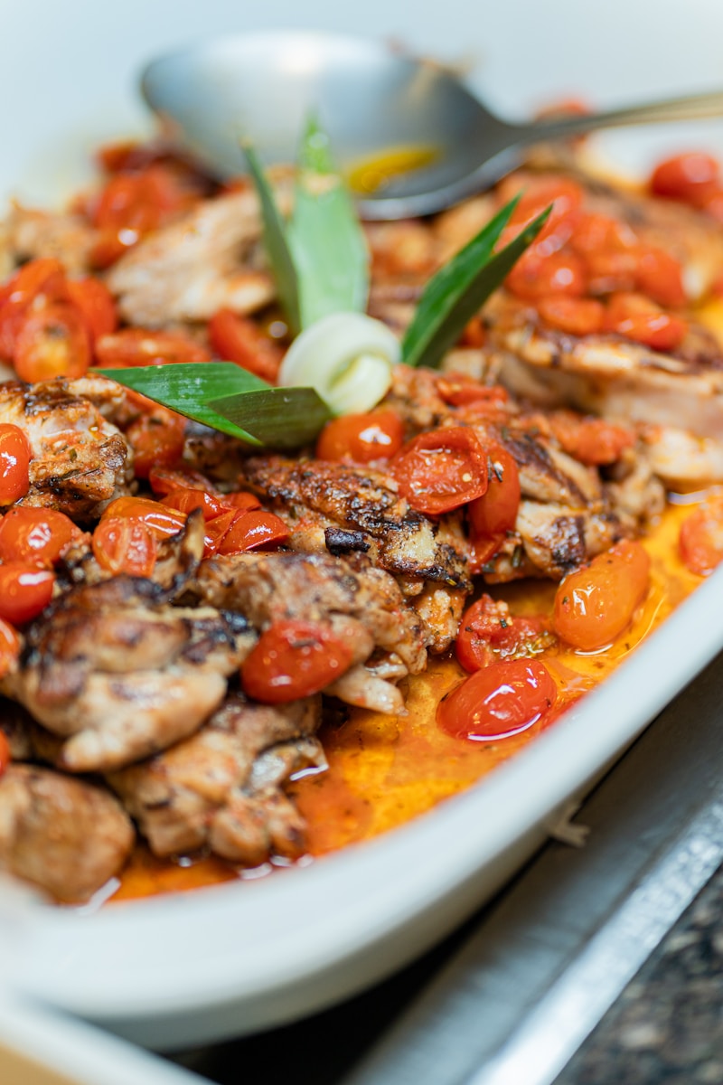 Spezzatino di Pollo con Olive e Pomodori