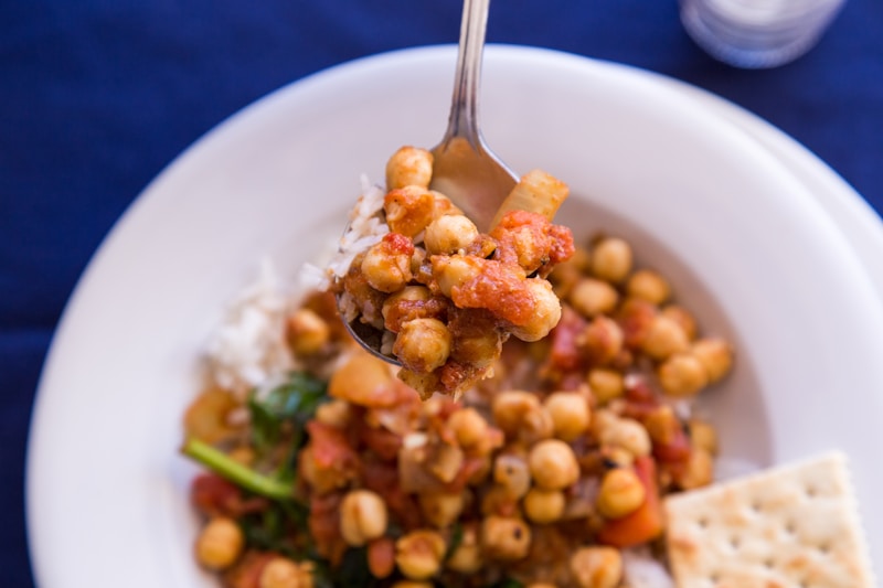 Stufato di Ceci e Spinaci al Pomodoro
