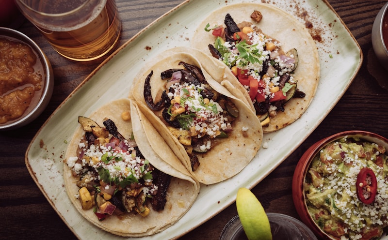 Tacos di Gamberi con Insalata di Mango