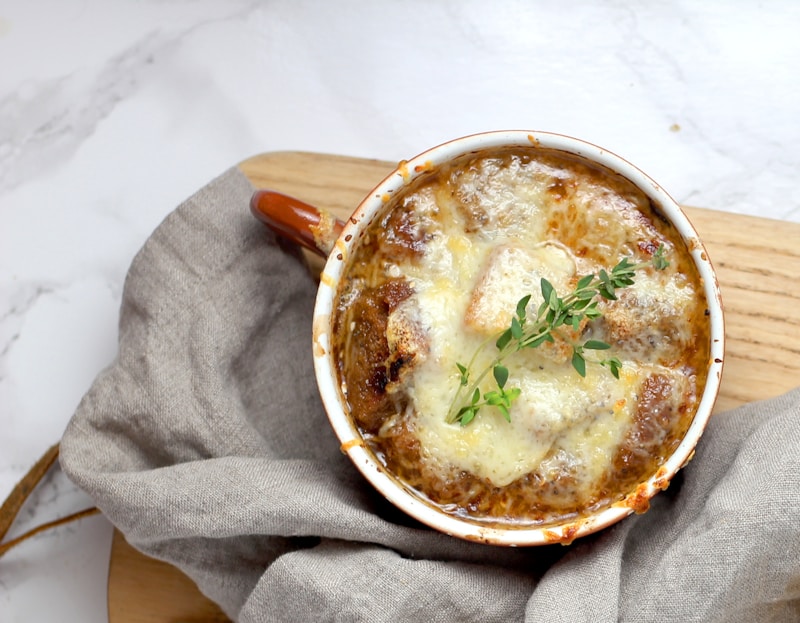 Zuppa di Cipolle alla Francese con Gruyère